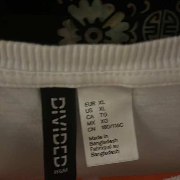 H&M Divided Crop Top XL - Picture 3 of 3